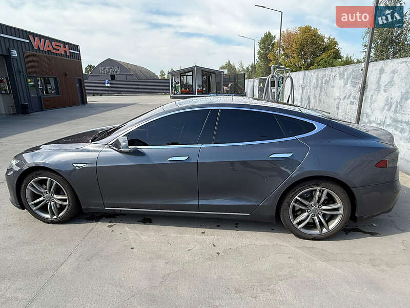 Ліфтбек Tesla Model S 2014 в Василькові