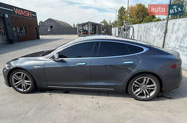 Ліфтбек Tesla Model S 2014 в 