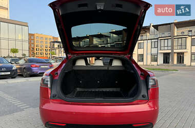 Лифтбек Tesla Model S 2016 в 