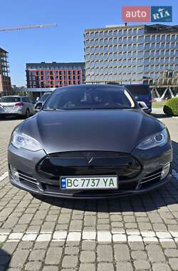 Ліфтбек Tesla Model S 2014 в 