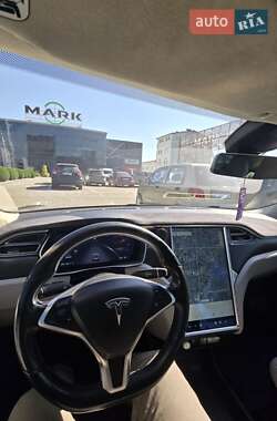 Ліфтбек Tesla Model S 2014 в 