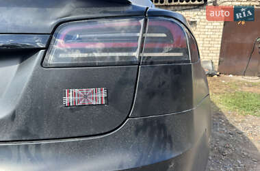 Tesla Model S 2022