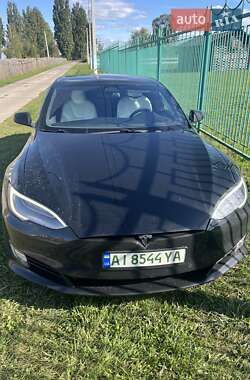 Tesla Model S 2019