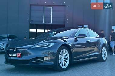 Tesla Model S 2018