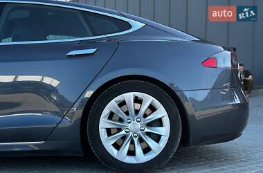 Лифтбек Tesla Model S 2018 в 