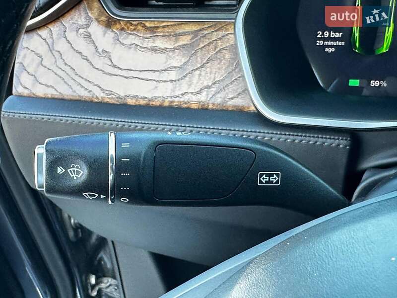 Ліфтбек Tesla Model S 2018 в Львові