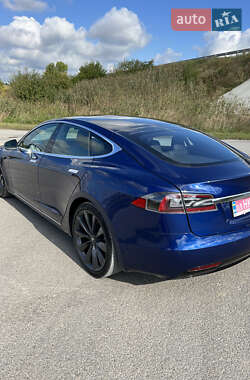 Ліфтбек Tesla Model S 2020 в 