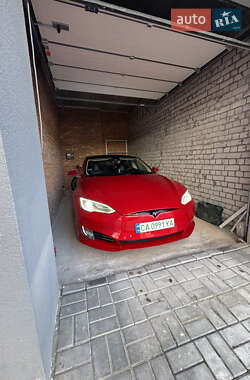 Лифтбек Tesla Model S 2014 в 