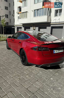 Лифтбек Tesla Model S 2014 в 