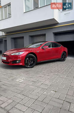 Tesla Model S 2014