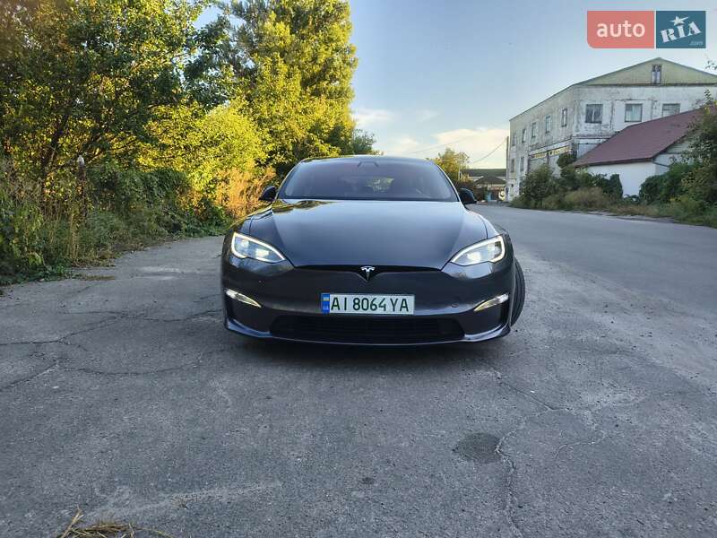 Лифтбек Tesla Model S 2021 в Фастове