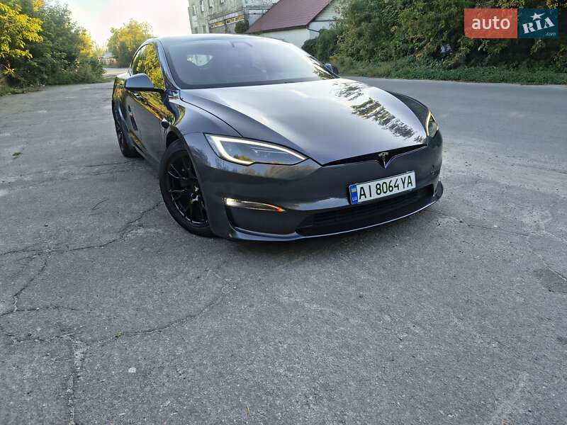Лифтбек Tesla Model S 2021 в Фастове