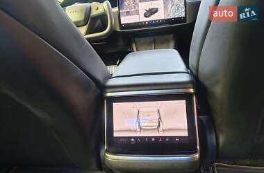 Ліфтбек Tesla Model S 2021 в 