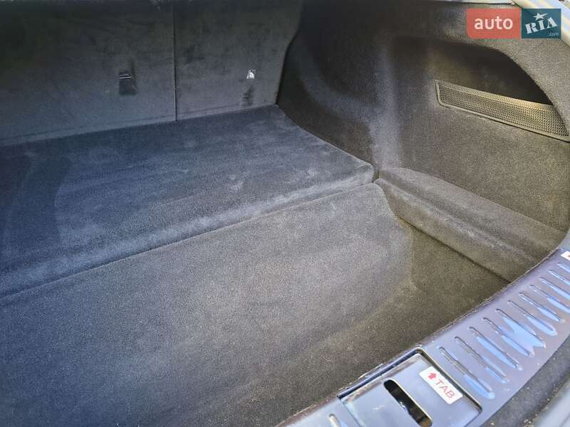 Лифтбек Tesla Model S 2021 в Фастове