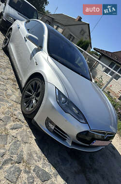 Ліфтбек Tesla Model S 2016 в 