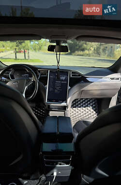Лифтбек Tesla Model S 2016 в 