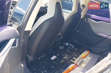 Лифтбек Tesla Model S 2013 в 