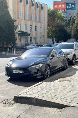 Tesla Model S 2018