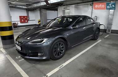Tesla Model S 2018