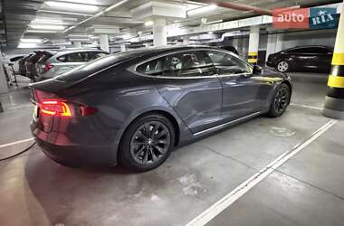Ліфтбек Tesla Model S 2018 в 
