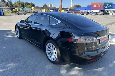 Лифтбек Tesla Model S 2017 в 