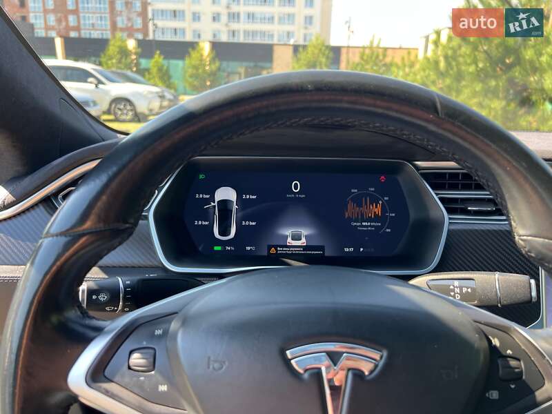 Лифтбек Tesla Model S 2016 в Хмельницком фото 10 Лифтбек Tesla Model S 2016 в Хмельницком