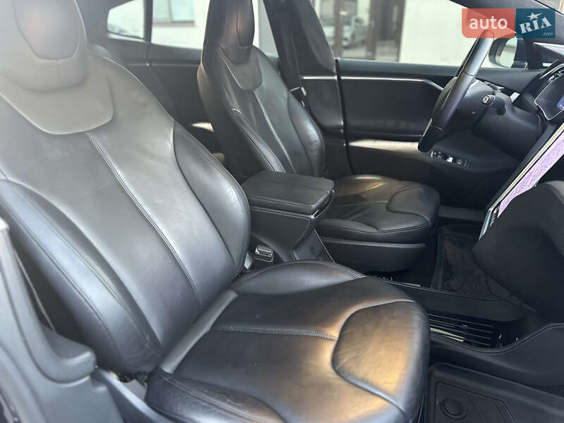 Ліфтбек Tesla Model S 2015 в Одесі
