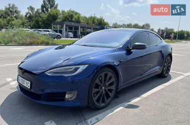 Лифтбек Tesla Model S 2019 в Киеве
