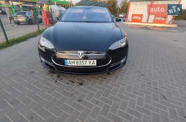 Tesla Model S 2013