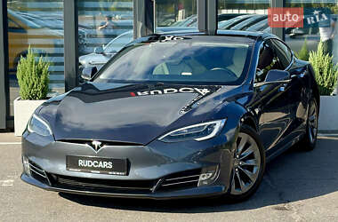Tesla Model S 2018