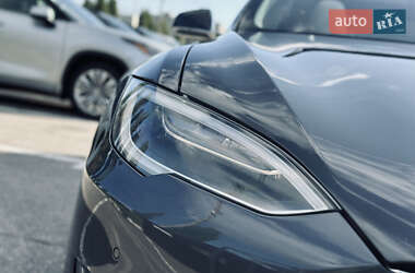 Лифтбек Tesla Model S 2018 в 