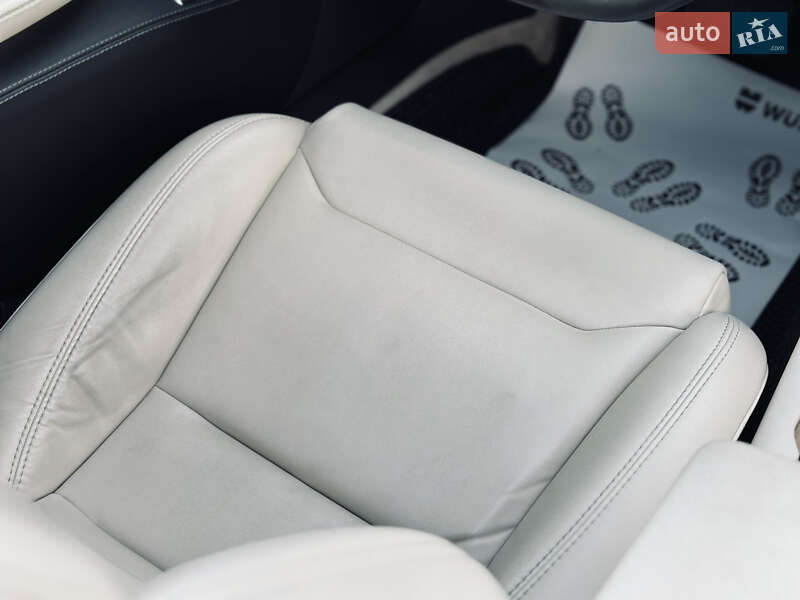 Ліфтбек Tesla Model S 2018 в Кременчуці