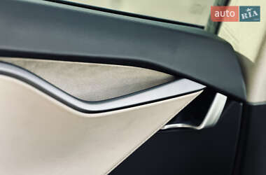 Лифтбек Tesla Model S 2018 в 