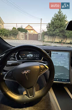 Ліфтбек Tesla Model S 2015 в 
