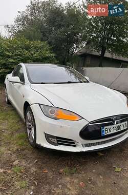 Ліфтбек Tesla Model S 2014 в 