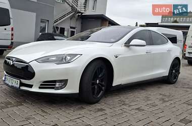 Ліфтбек Tesla Model S 2013 в 