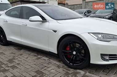 Ліфтбек Tesla Model S 2013 в 