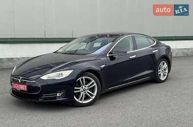 Лифтбек Tesla Model S 2014 в 