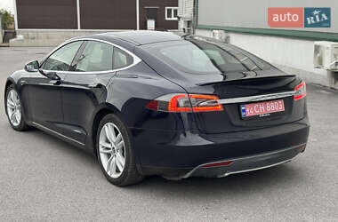 Лифтбек Tesla Model S 2014 в 