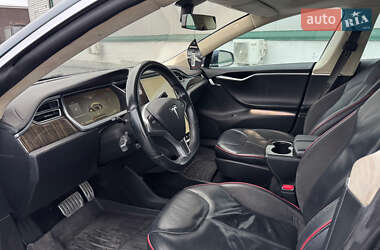 Лифтбек Tesla Model S 2014 в 