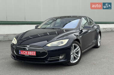 Tesla Model S 2014
