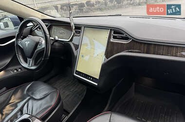 Лифтбек Tesla Model S 2014 в 