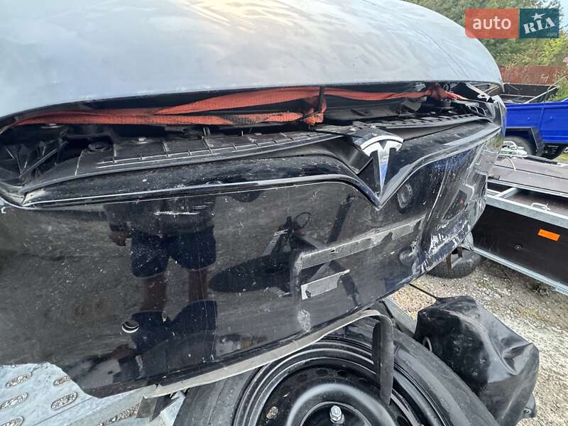 Лифтбек Tesla Model S 2022 в Ровно
