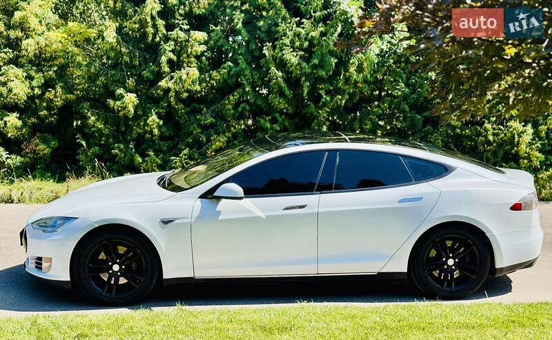 Лифтбек Tesla Model S 2013 в Ровно
