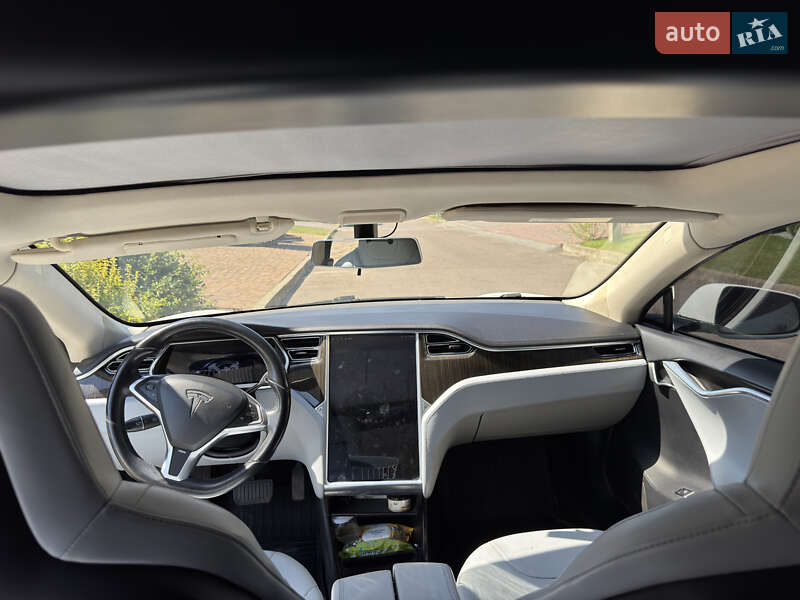 Лифтбек Tesla Model S 2013 в Ровно