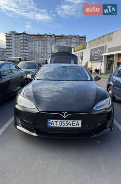 Лифтбек Tesla Model S 2013 в Ивано-Франковске