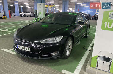 Ліфтбек Tesla Model S 2014 в 