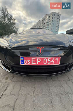 Лифтбек Tesla Model S 2013 в 