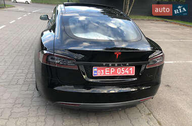 Лифтбек Tesla Model S 2013 в 