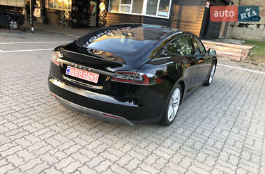 Лифтбек Tesla Model S 2013 в 
